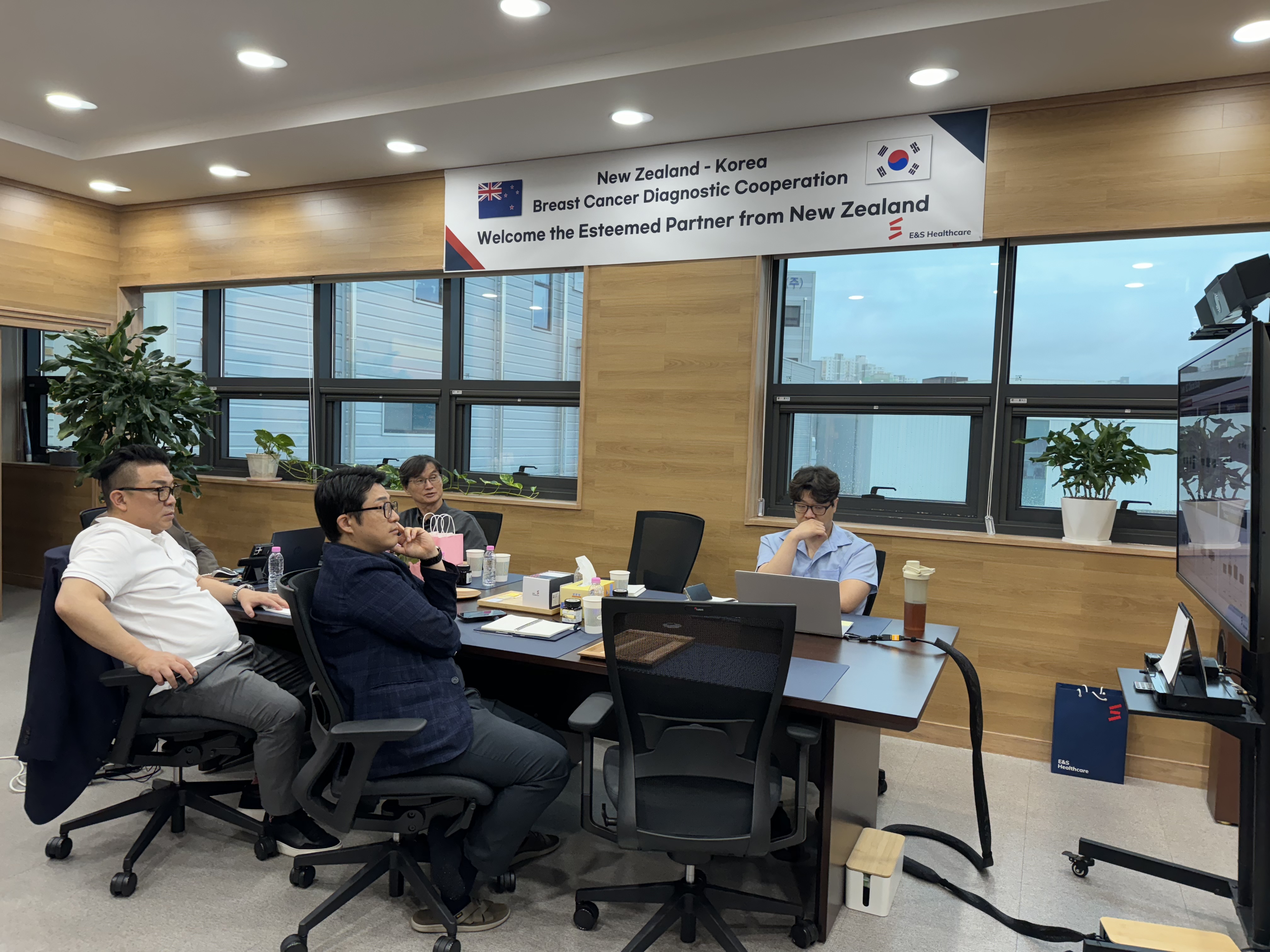 [25.07.17] New Zealand VIP Partners’ Visit to E&S Healthcare Headquarters (8)